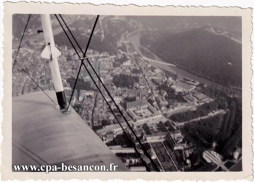 BESANÇON - Survol de la foire à Chamars - juin 1934